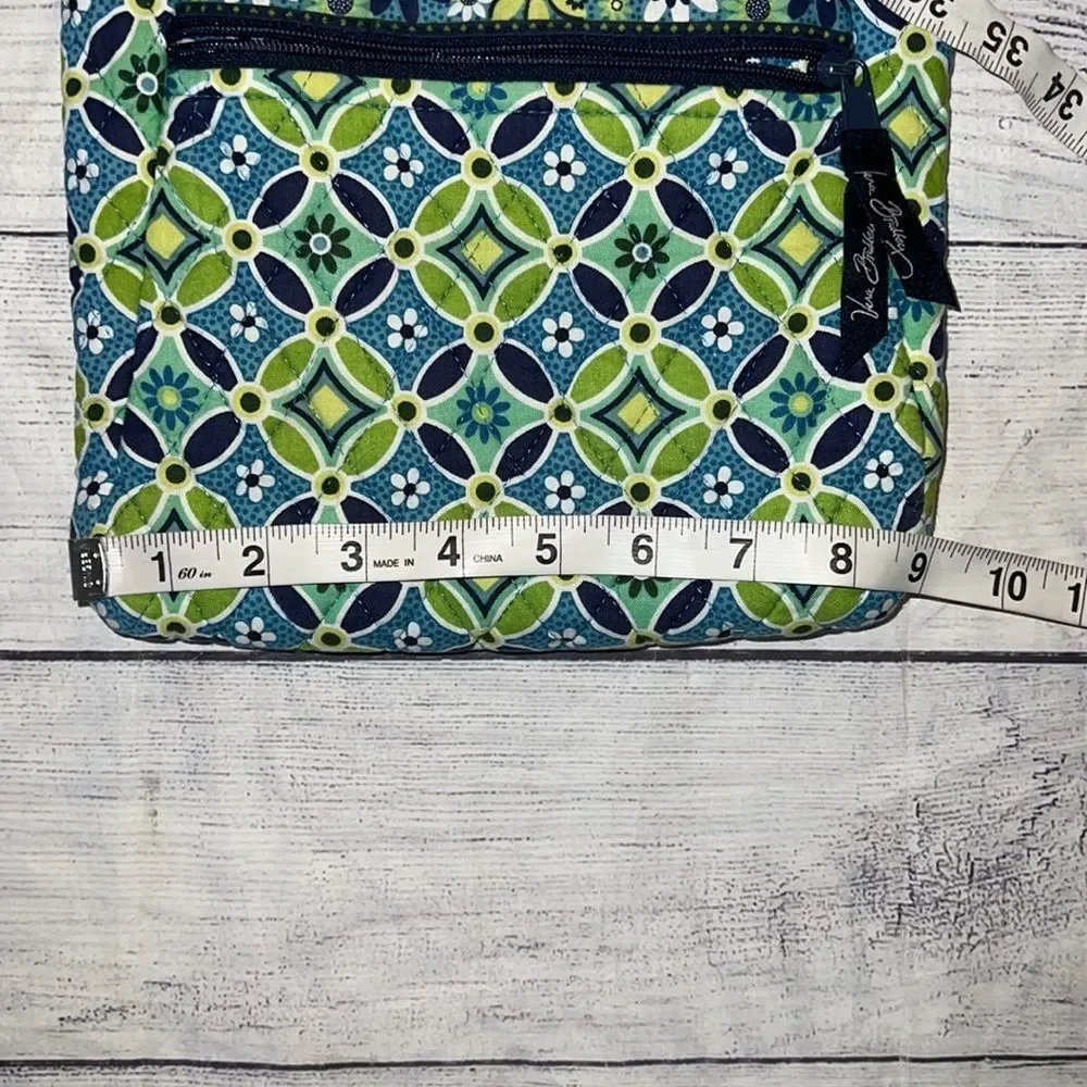 Vera Bradley “Daisy” Hipster Crossbody Bag Zip Green Blue White Adjustable - Picture 5 of 6